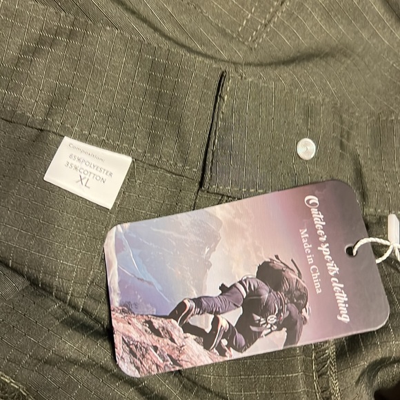 XL Mens Aimaii Shorts - Picture 5 of 6